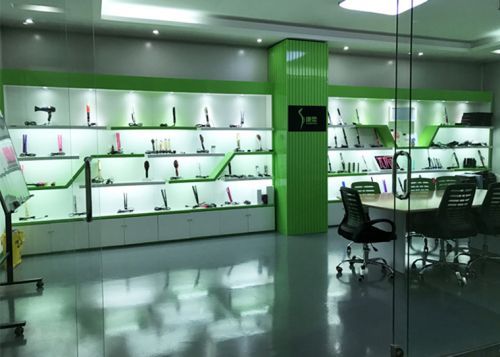 工廠揭秘丨康柔電器 工廠專利 認(rèn)證全面,還擁有多國(guó)直營(yíng)出口權(quán)